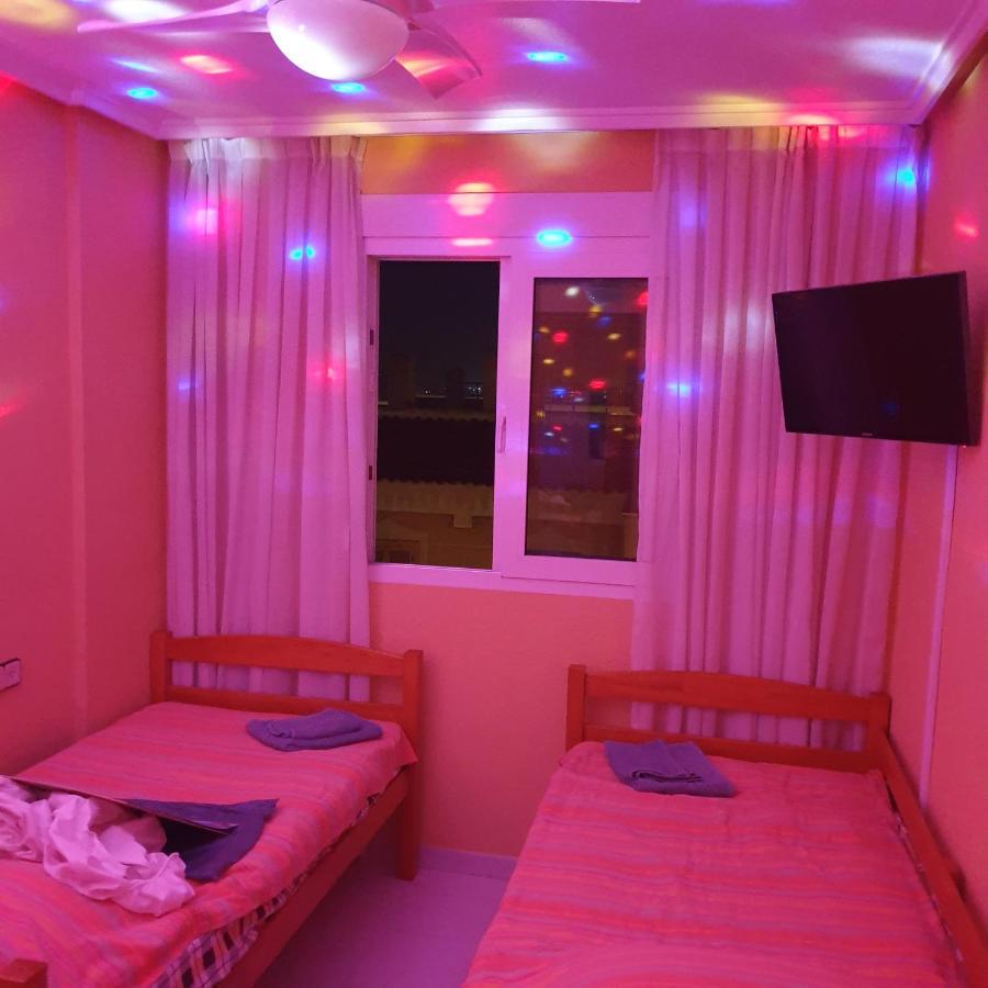 Ferienwohnung Apartamento Urbano Arregui Torrevieja Exterior foto