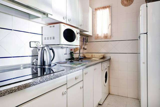 Ferienwohnung Apartamento Urbano Arregui Torrevieja Exterior foto