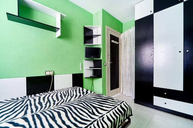 Ferienwohnung Apartamento Urbano Arregui Torrevieja Exterior foto
